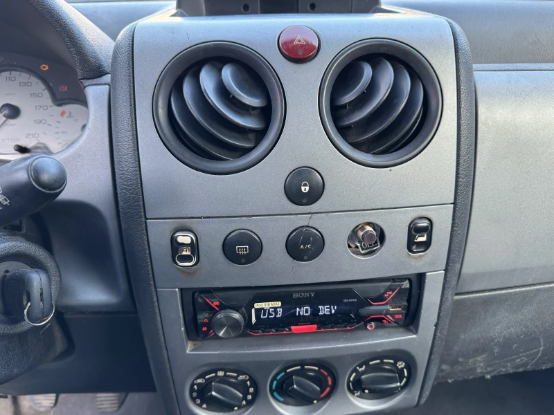 Peugeot Partner 1, 6 HDI, снимка 5 - Автомобили и джипове - 52736121