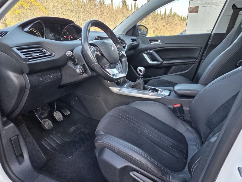 Peugeot 308 1, 6 benzin 156 hp Реални км!!!, снимка 9 - Автомобили и джипове - 52736822
