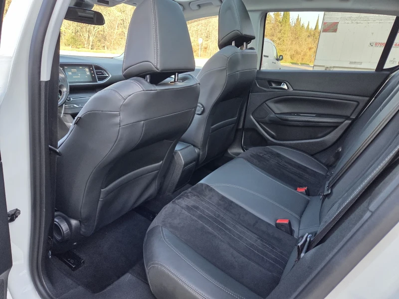 Peugeot 308 1, 6 benzin 156 hp Реални км!!!, снимка 11 - Автомобили и джипове - 52736822