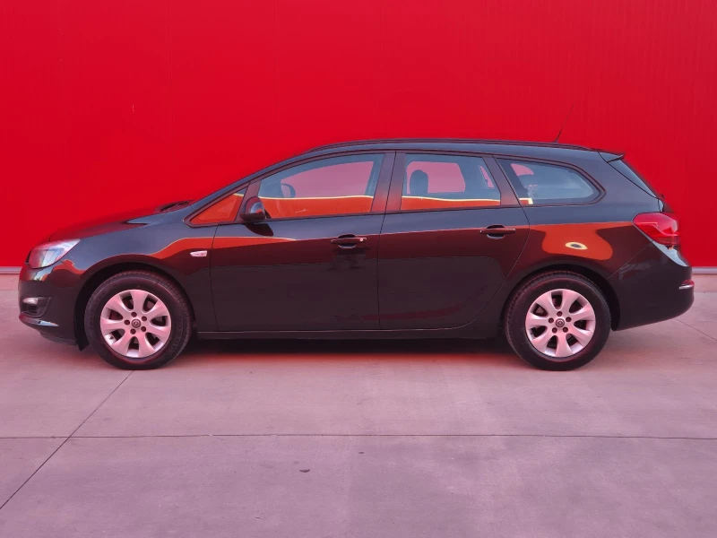 Opel Astra 1.6cdi ОБСЛУЖЕНА, снимка 2 - Автомобили и джипове - 52865317