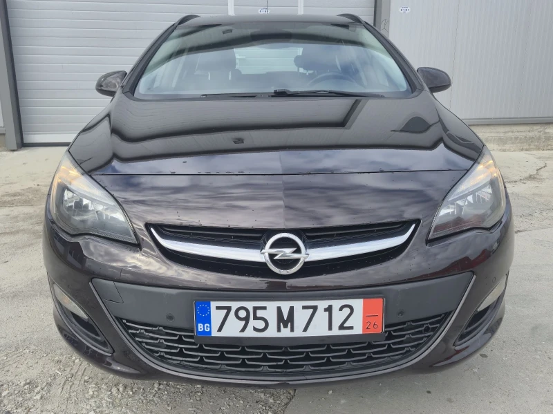 Opel Astra 1.6cdi* FACE* ОБСЛУЖЕНА, снимка 3 - Автомобили и джипове - 52865317