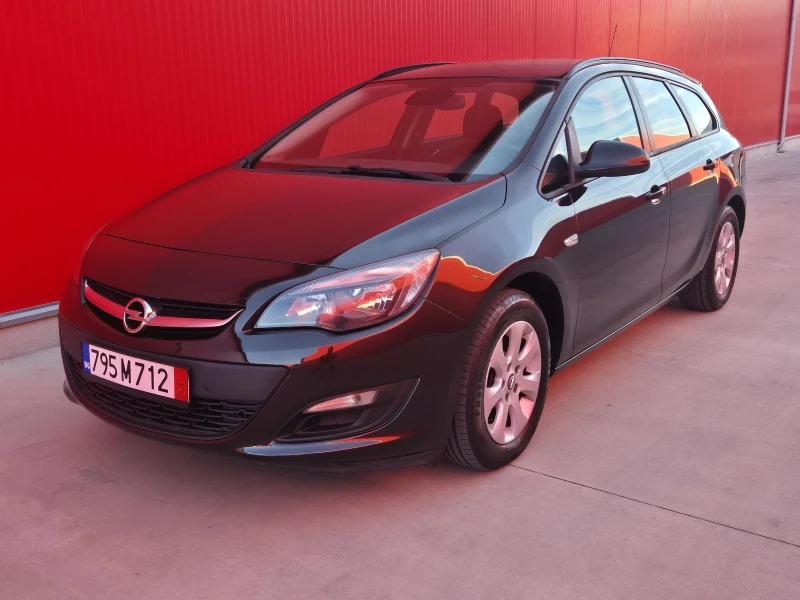 Opel Astra 1.6cdi ОБСЛУЖЕНА, снимка 7 - Автомобили и джипове - 52865317