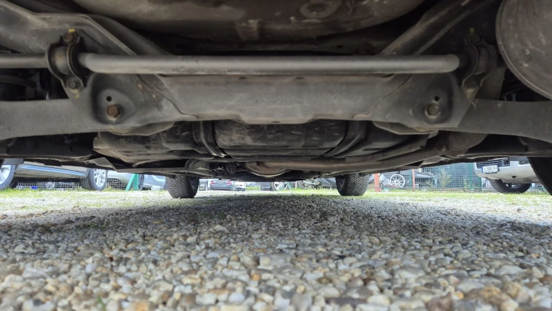 Honda Fr-v 2.2 EXECUTIVE 125хил!100%РЕАЛНИ  ЛИЗИНГ ВИДЕО , снимка 8 - Автомобили и джипове - 52907517