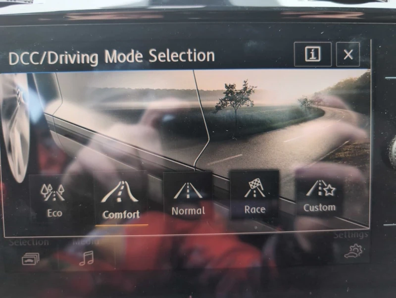 VW Golf * 5 door DSG * CARFAX * БЕЗ ПЪРВОНАЧАЛНА ВНОСКА, снимка 16 - Автомобили и джипове - 52943656