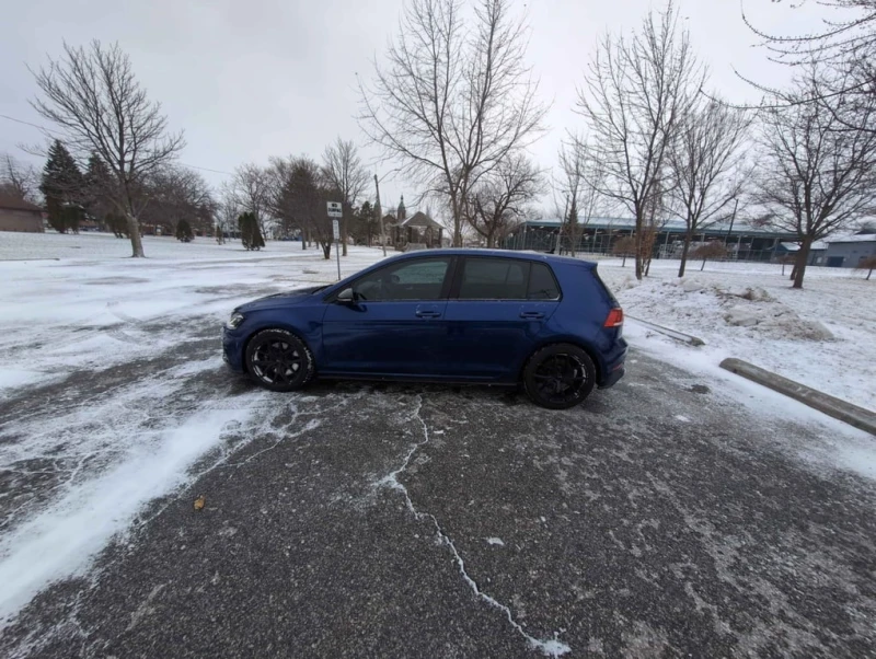 VW Golf * 5 door DSG * CARFAX * БЕЗ ПЪРВОНАЧАЛНА ВНОСКА, снимка 2 - Автомобили и джипове - 52943656