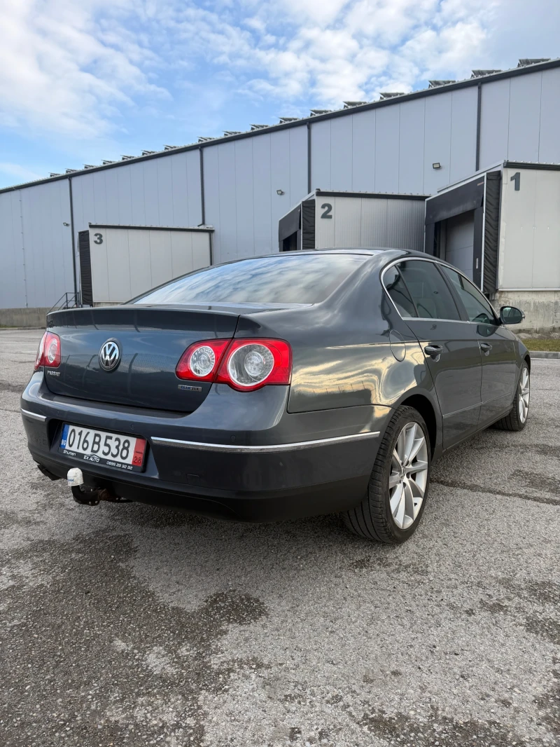 VW Passat 2.0BlueTDI 143к.с. DSG* Distronic* Keyless* DYNaud, снимка 4 - Автомобили и джипове - 53495492