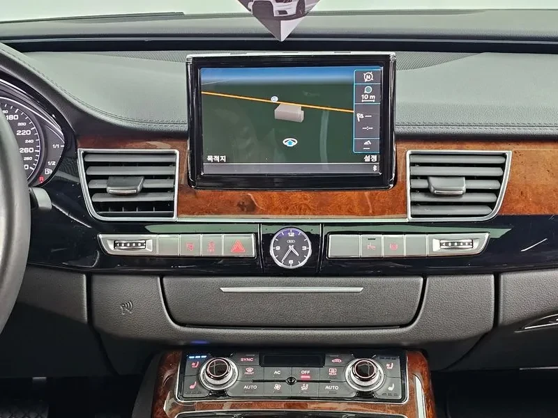 Audi A8 4.2 TFSI Quattro, снимка 14 - Автомобили и джипове - 54188781