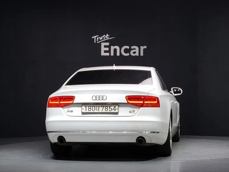 Audi A8 4.2 TFSI Quattro, снимка 4 - Автомобили и джипове - 54188781