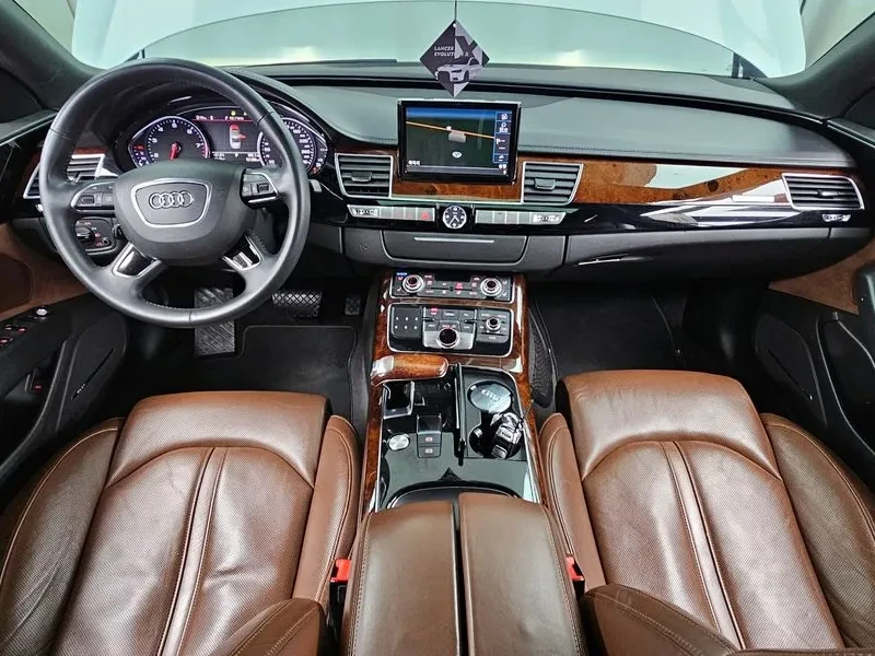 Audi A8 4.2 TFSI Quattro, снимка 7 - Автомобили и джипове - 54188781