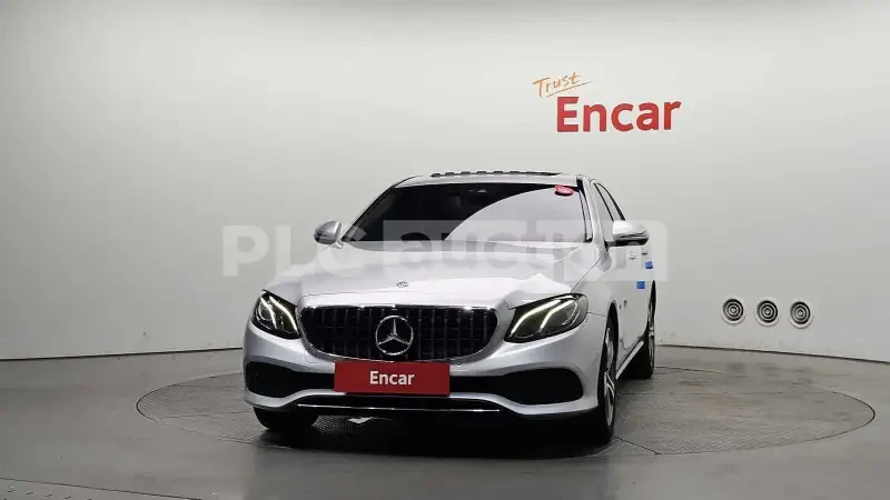 Mercedes-Benz E 300 300, снимка 3 - Автомобили и джипове - 55314669
