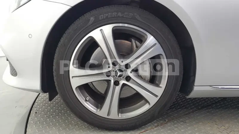 Mercedes-Benz E 300 300, снимка 5 - Автомобили и джипове - 55314669
