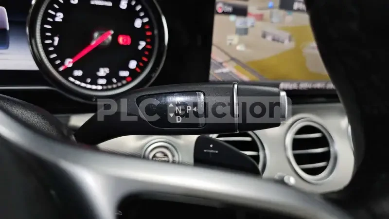 Mercedes-Benz E 300 300, снимка 9 - Автомобили и джипове - 55314669