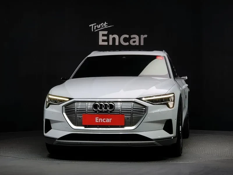 Audi E-Tron 50 Quattro Sportback, снимка 3 - Автомобили и джипове - 56532372
