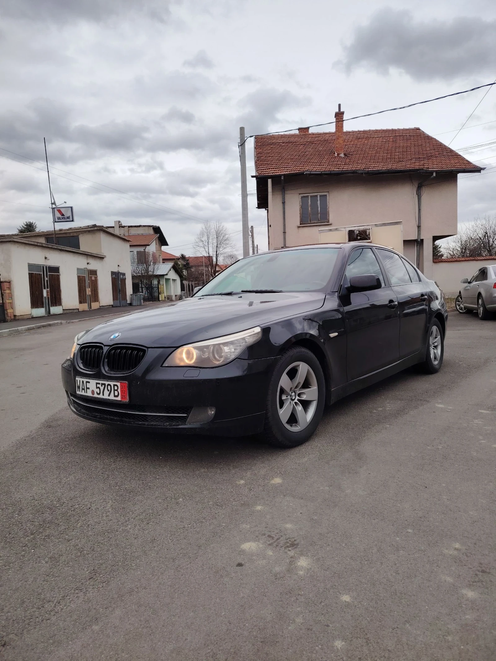 BMW 530 3.0D 197к.с. Вакуум на вратите. , снимка 1