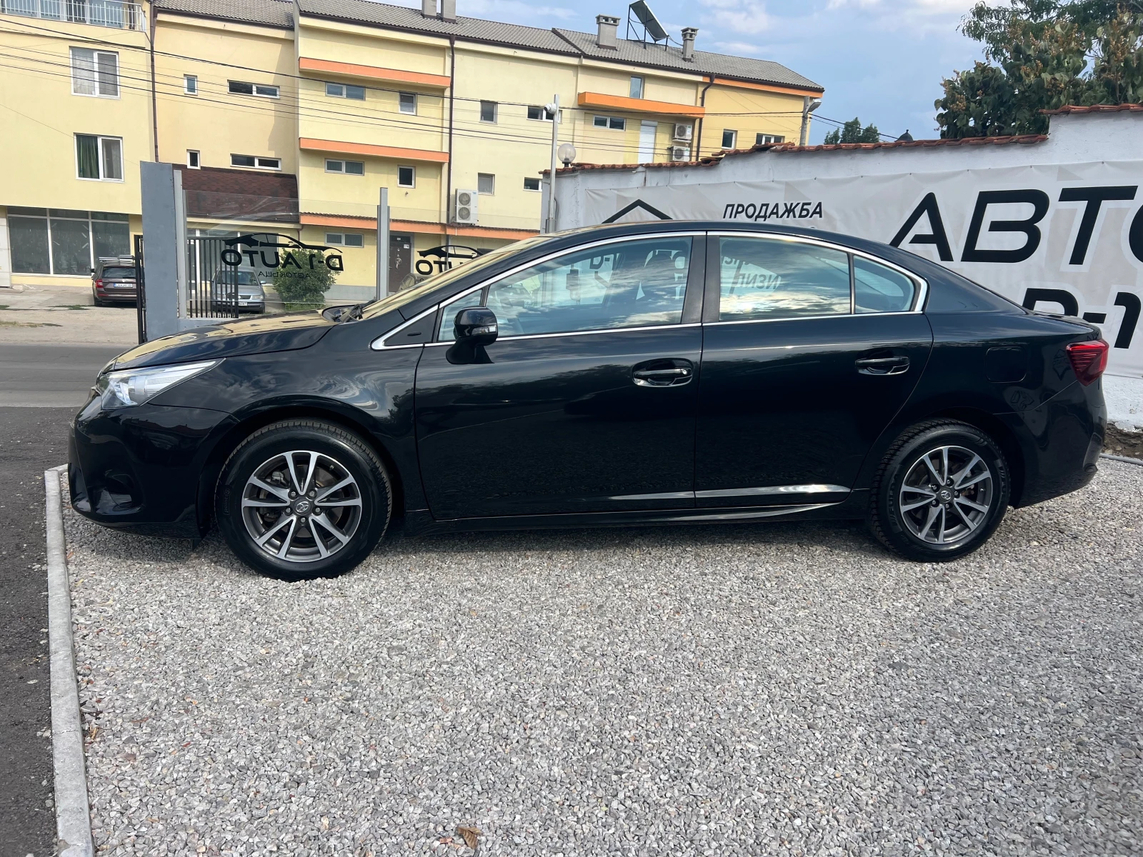 Toyota Avensis 1.8-MAX FULL - изображение 8