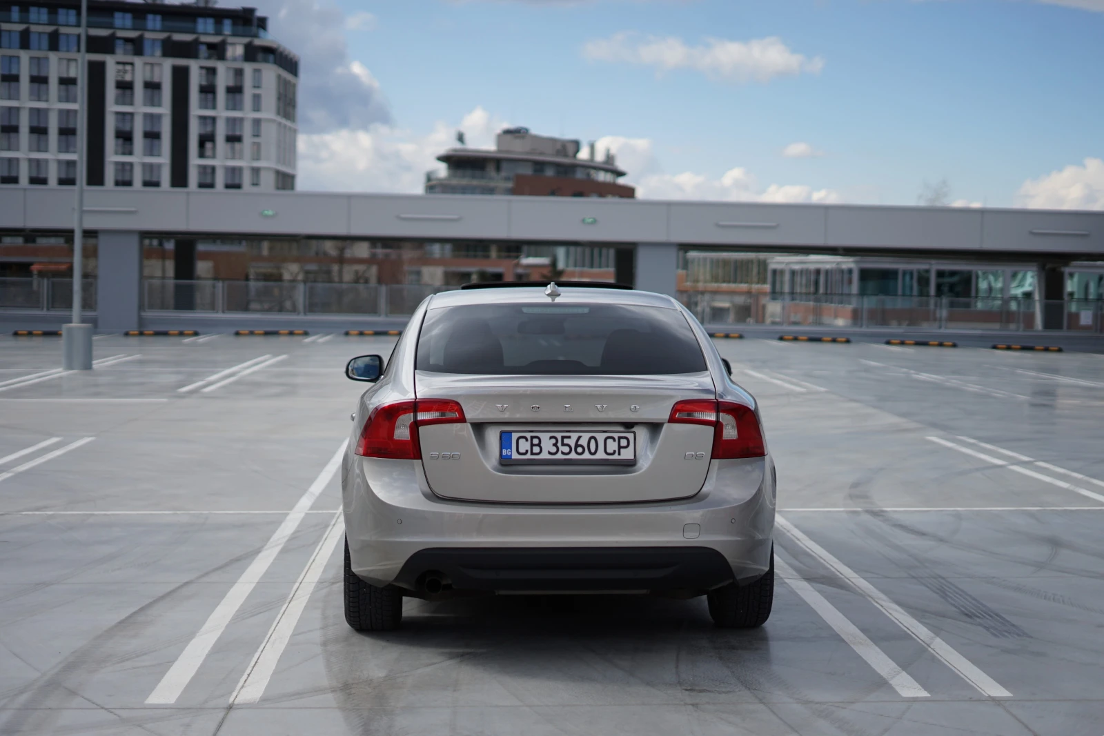 Volvo S60 D3 - изображение 5