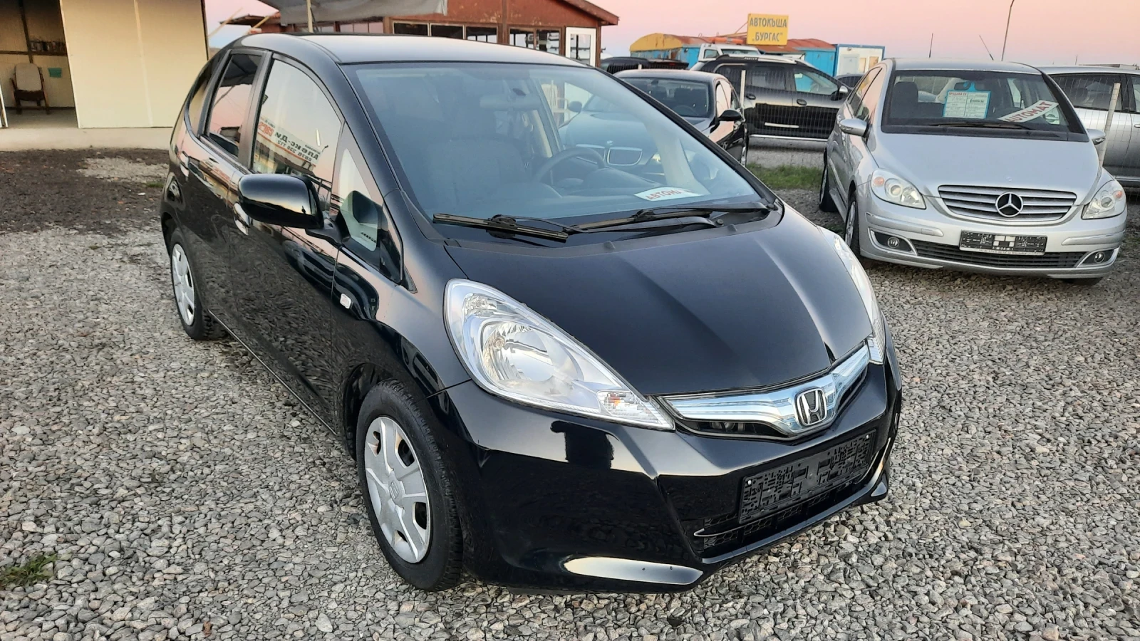 Honda Jazz 1.3 * Hybrid * Автомат * 138х.км  - изображение 2