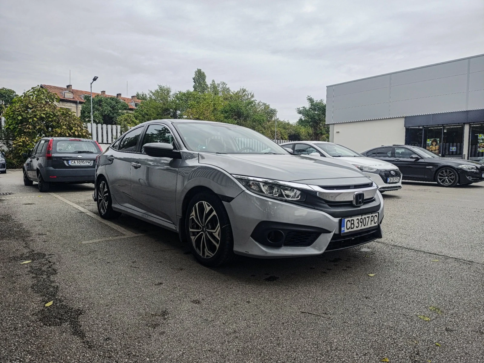 Honda Civic ПЕРФЕКТНА  - изображение 2