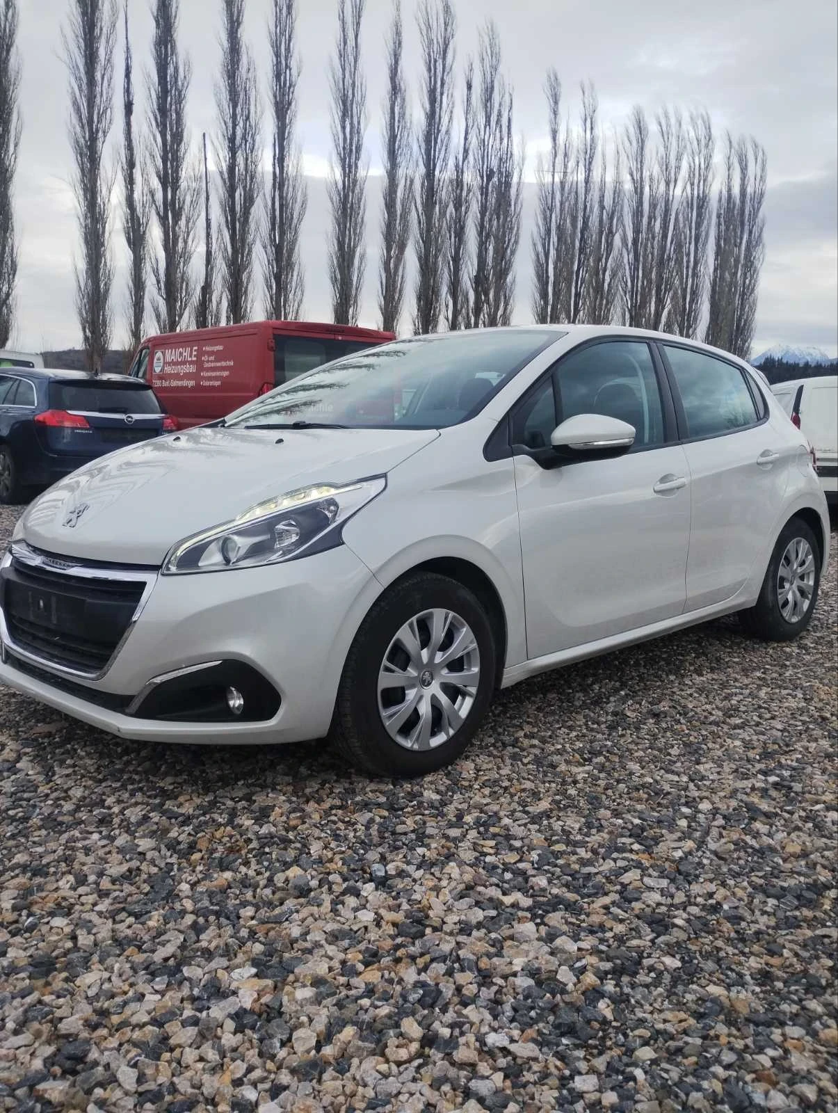 Peugeot 208  - изображение 2