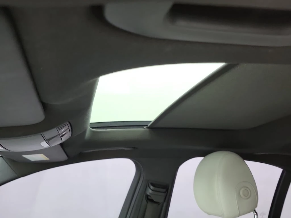 Mercedes-Benz C 300 * CARFAX *    | Mobile.bg   13