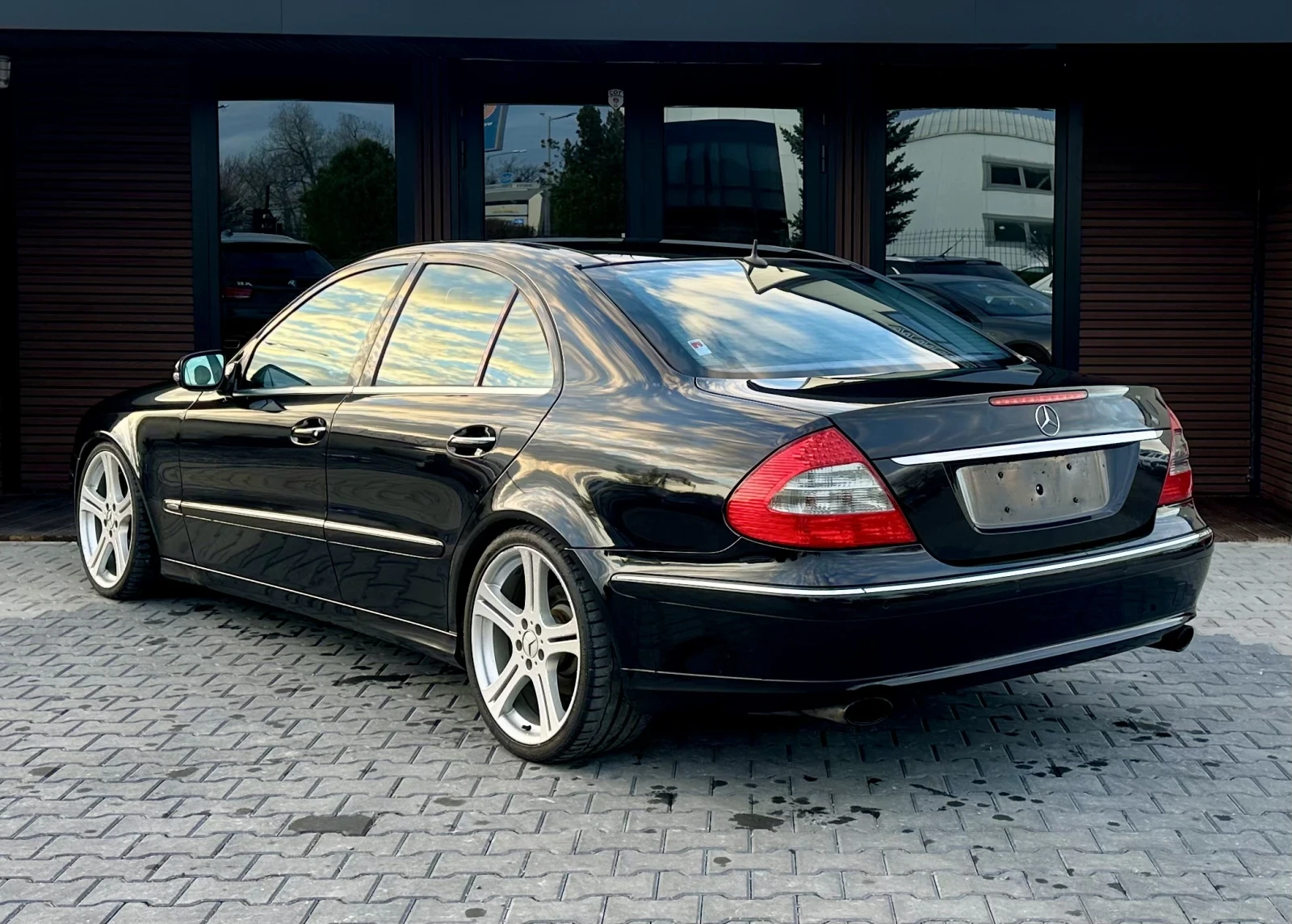Mercedes-Benz E 320 Facelift Avantgarde Harman-Kardon  | Mobile.bg   5