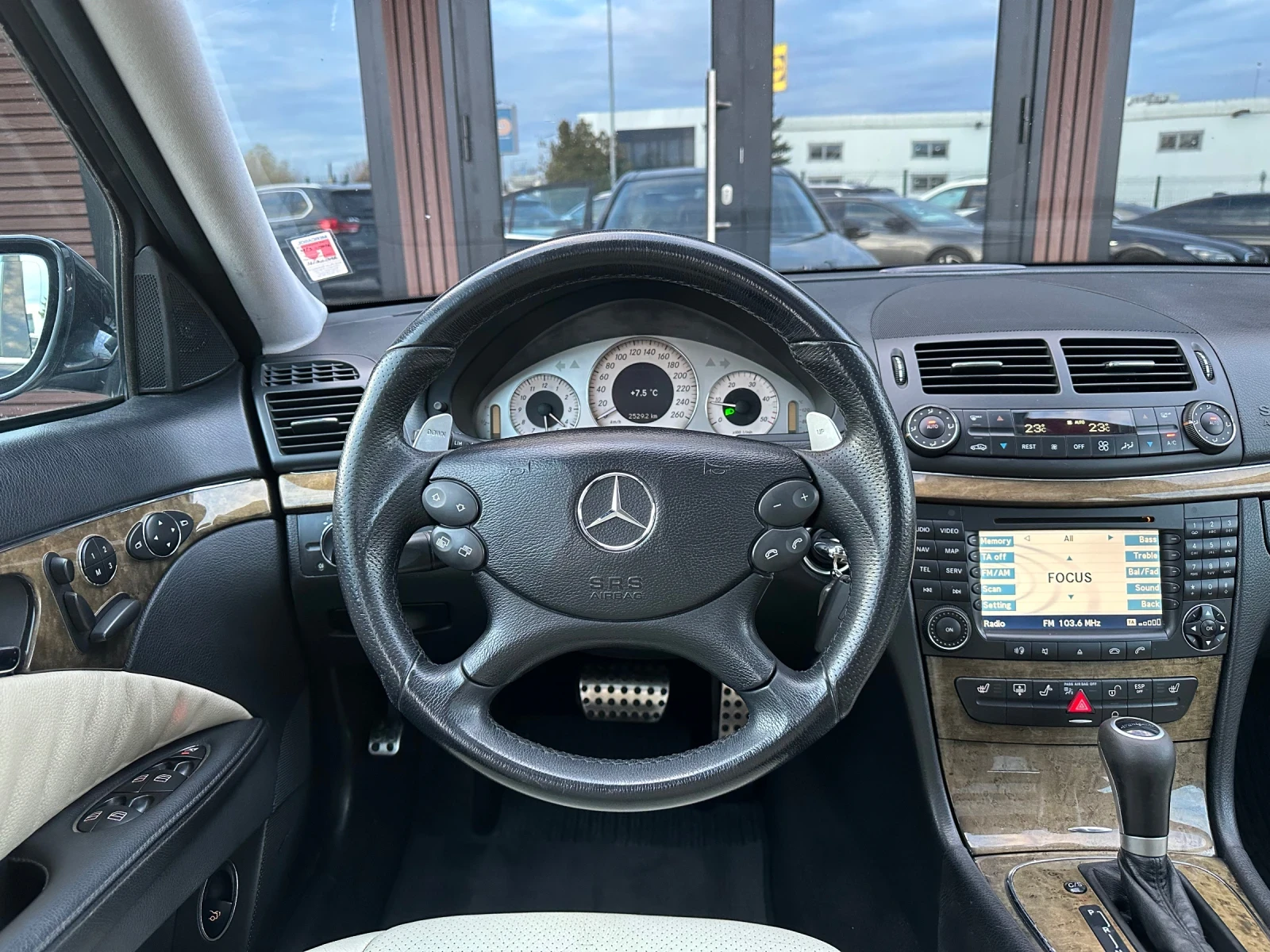 Mercedes-Benz E 320 Facelift Avantgarde Harman-Kardon  | Mobile.bg   10