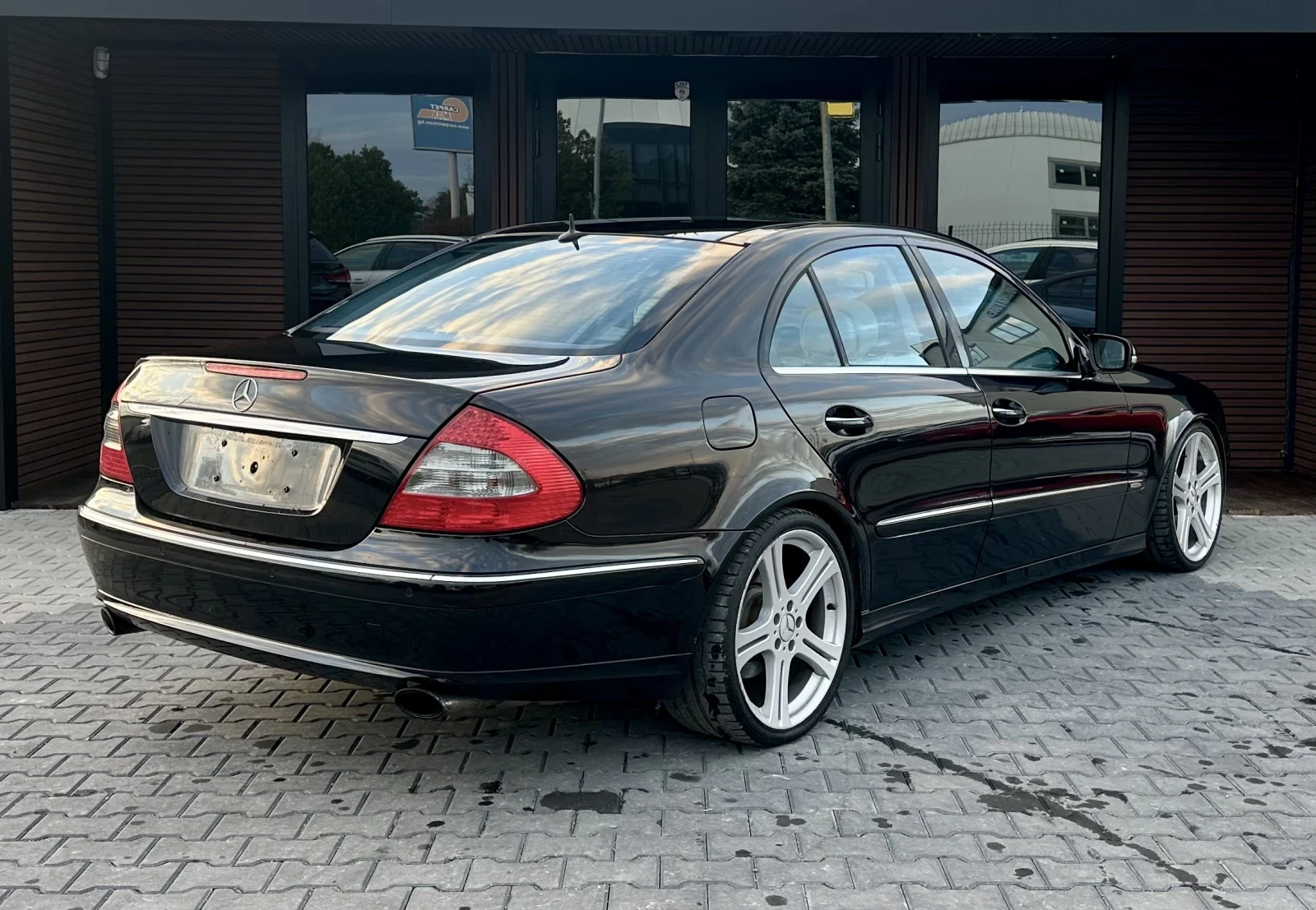 Mercedes-Benz E 320 Facelift Avantgarde Harman-Kardon  | Mobile.bg   4
