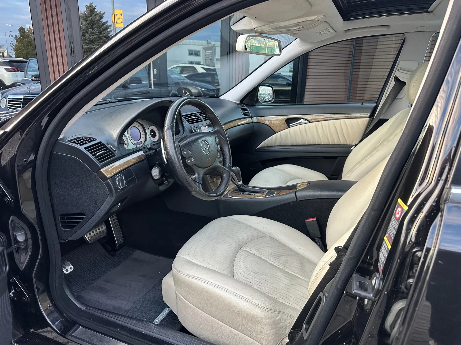 Mercedes-Benz E 320 Facelift Avantgarde Harman-Kardon  | Mobile.bg   7