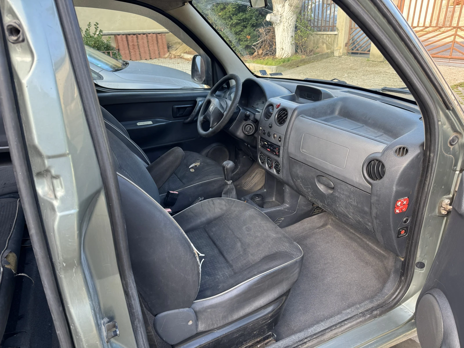 Peugeot Partner 1, 6 HDI - изображение 6