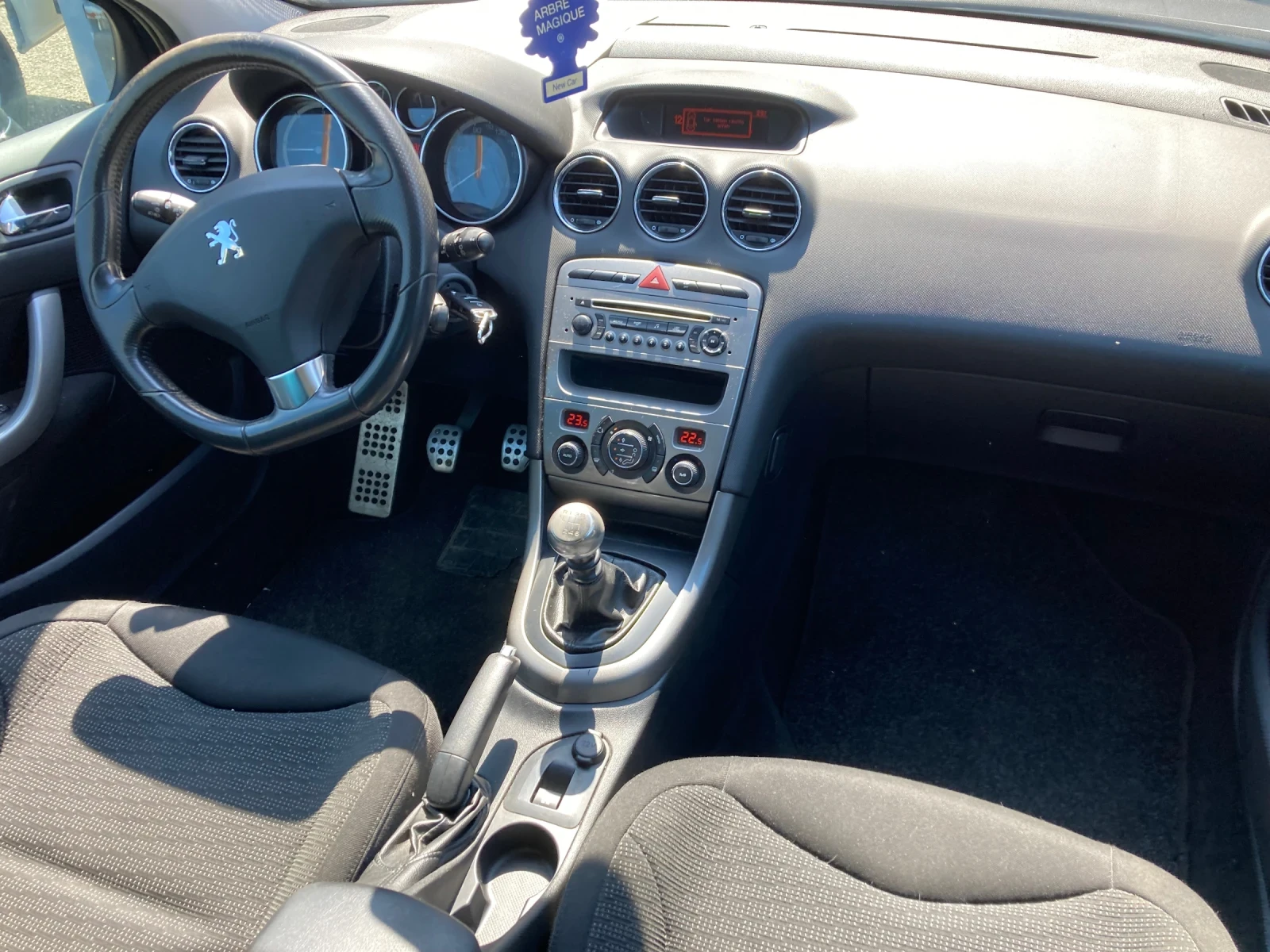 Peugeot 308 SW 1.6 HDI, снимка 6 - Автомобили и джипове - 53415162