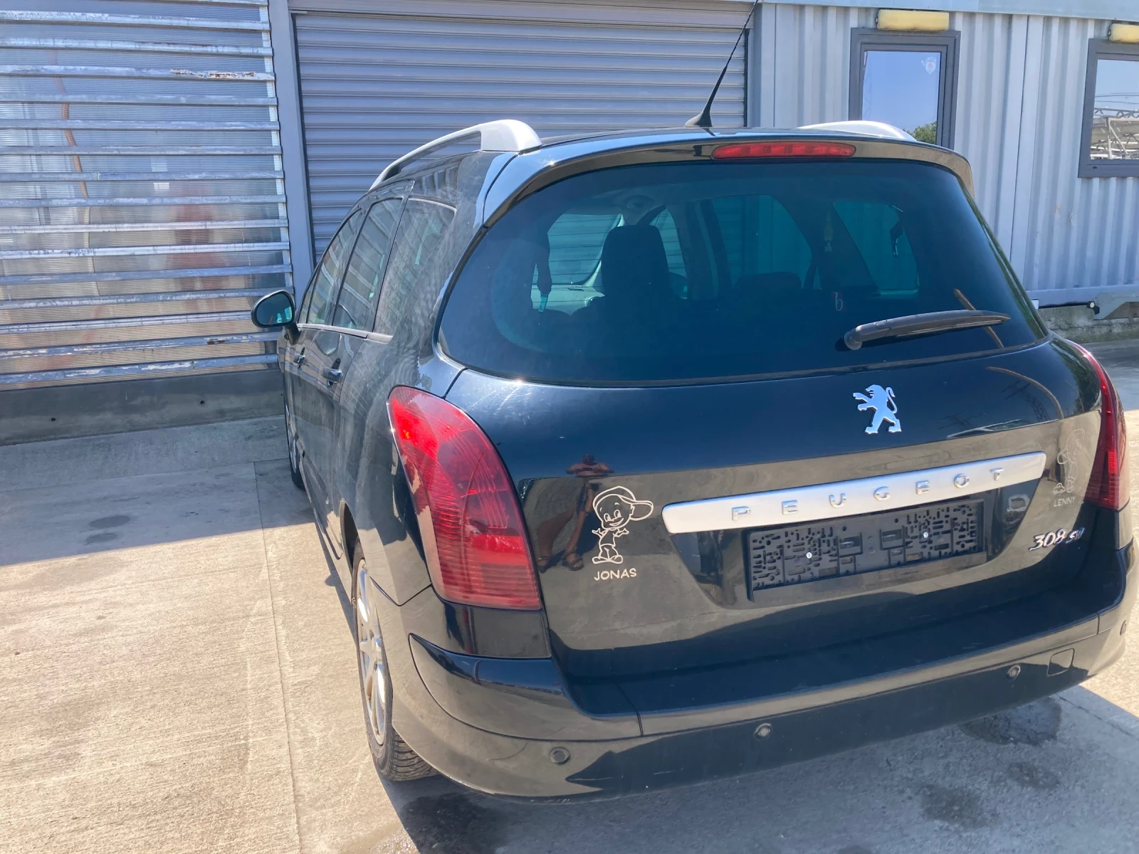 Peugeot 308 SW 1.6 HDI, снимка 13 - Автомобили и джипове - 53415162