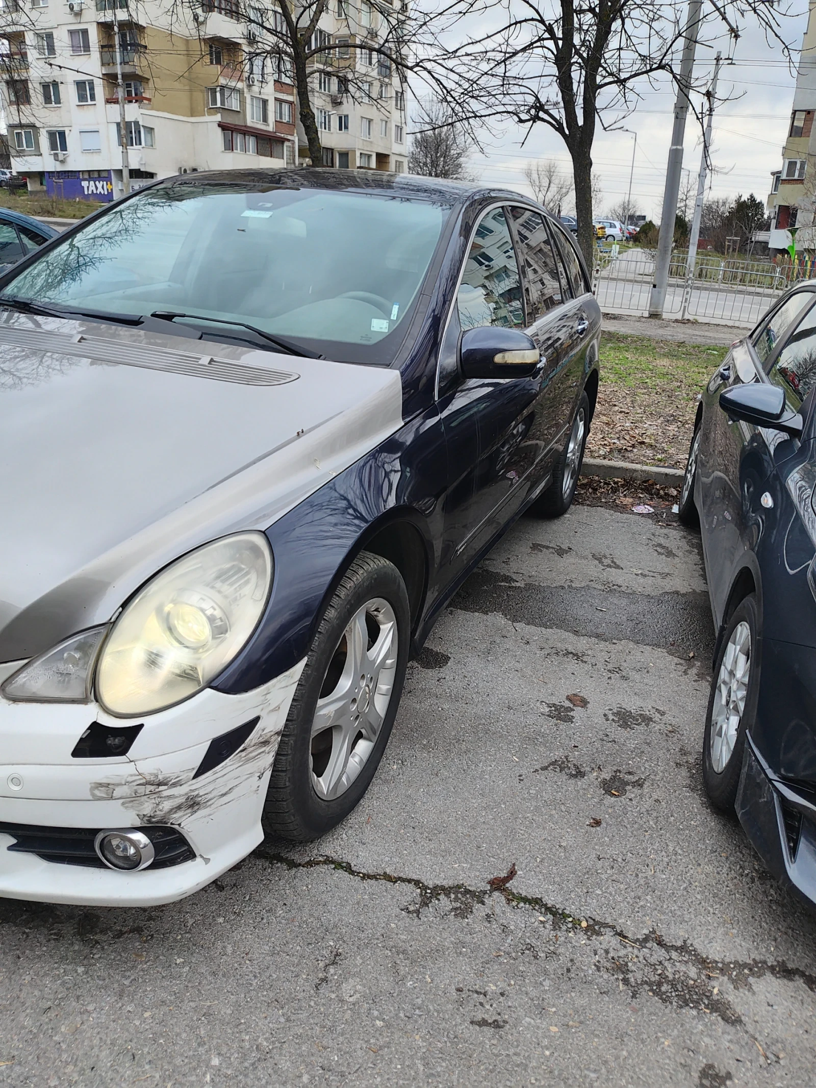 Mercedes-Benz R 320  - изображение 2