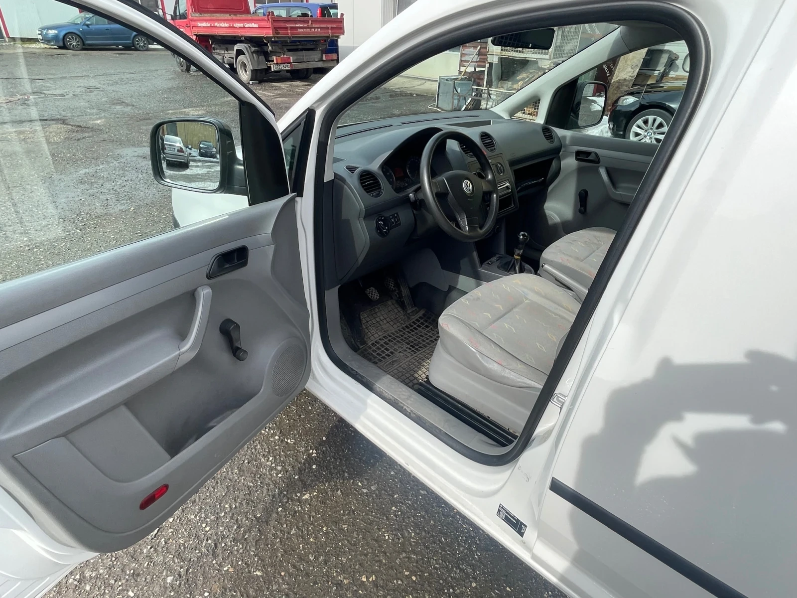 VW Caddy | Mobile.bg � ����������� 12