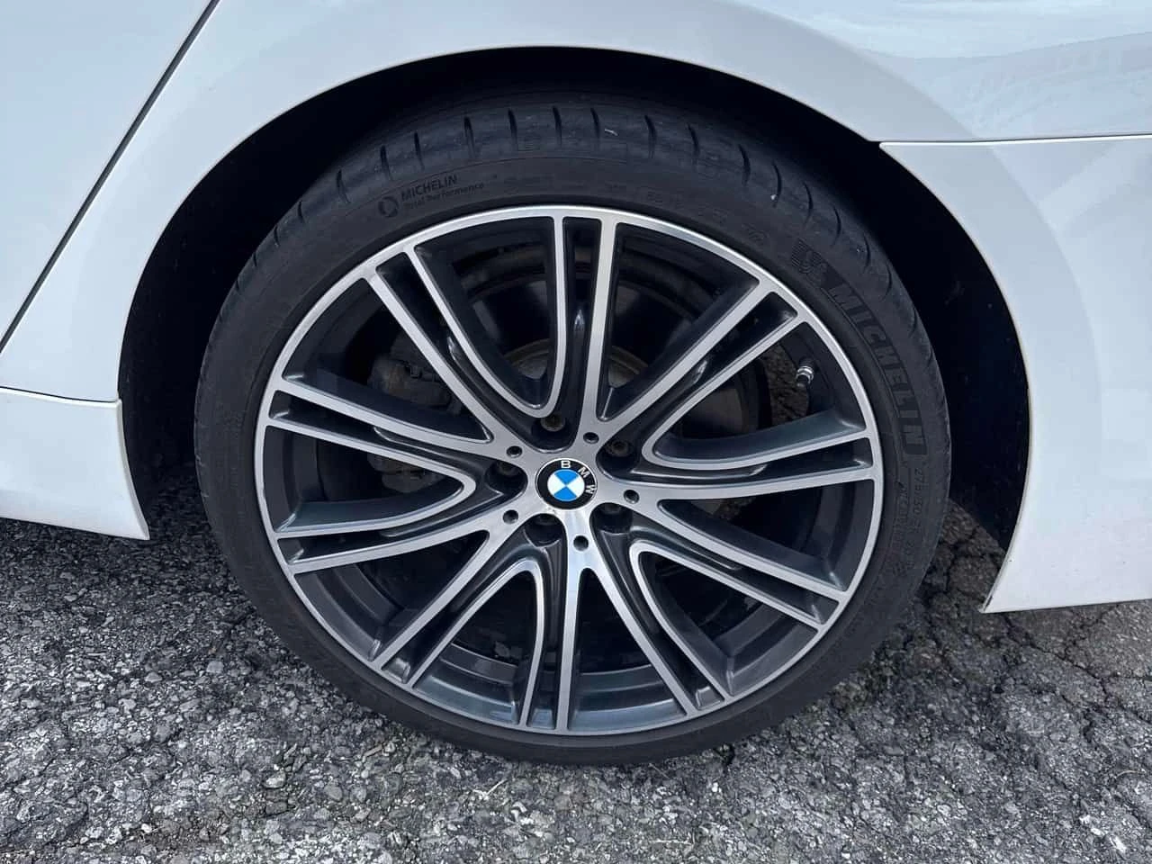 BMW 540 * МАСАЖИ* ДИСТРОНИК* ВАКУМ* 360 КАМЕРА* ОБДУХВАНЕ*, снимка 6 - Автомобили и джипове - 54483643