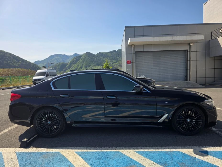 BMW 540, снимка 3 - Автомобили и джипове - 54484331