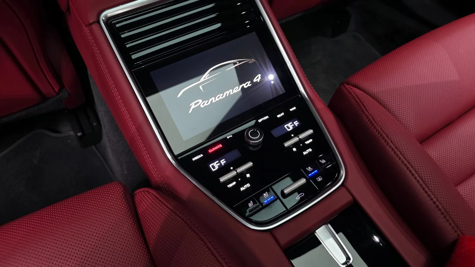 Porsche Panamera 4 AWD Platinum Panorama* Disi* cam360* Обдухване* , снимка 12 - Автомобили и джипове - 54621948