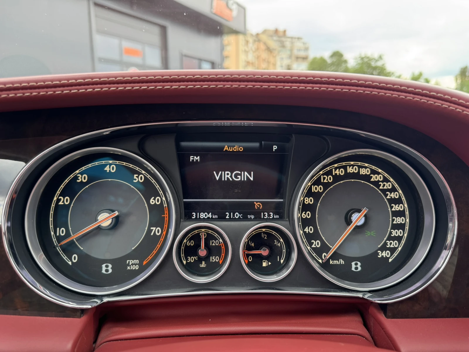 Bentley Continental gt V8, снимка 11 - Автомобили и джипове - 54633178
