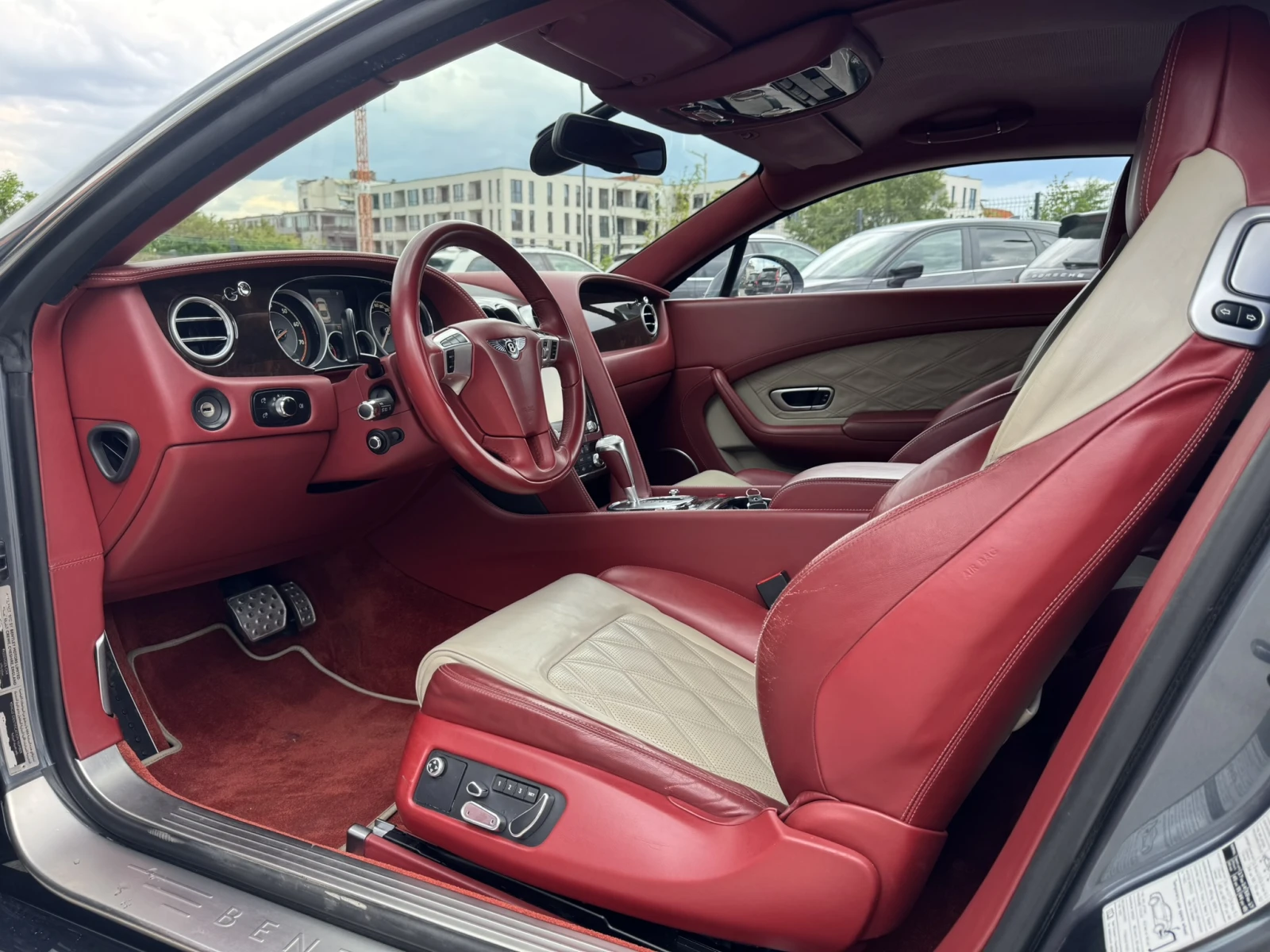 Bentley Continental gt V8, снимка 6 - Автомобили и джипове - 54633178
