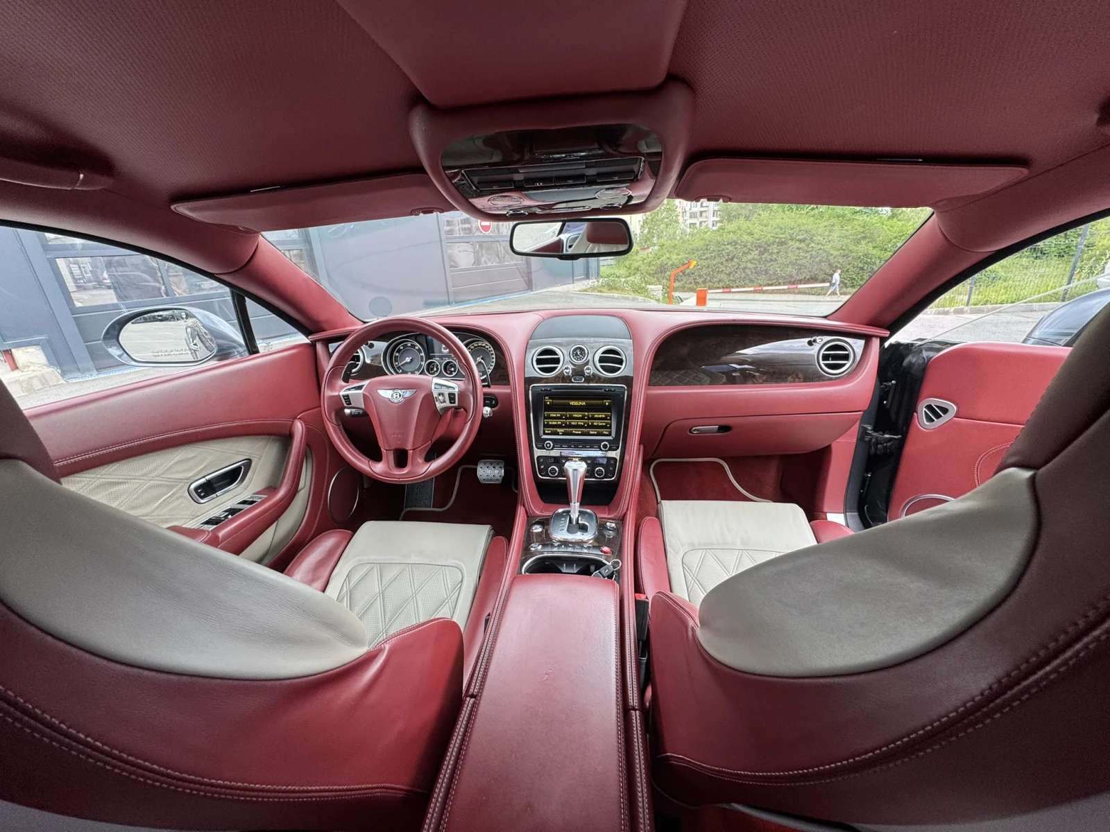 Bentley Continental gt V8, снимка 10 - Автомобили и джипове - 54633178