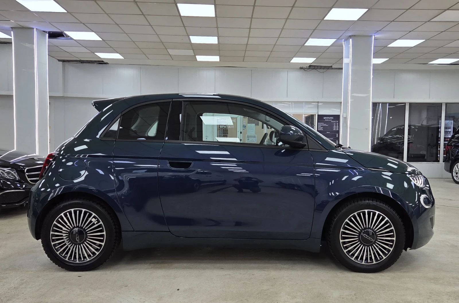 Fiat 500e 42KWh/3Врати/Long Range, снимка 2 - Автомобили и джипове - 54649077