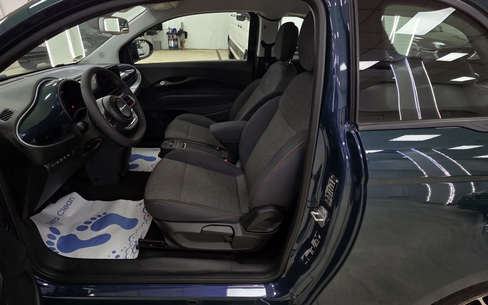 Fiat 500e 42KWh/3Врати/Long Range, снимка 8 - Автомобили и джипове - 54649077