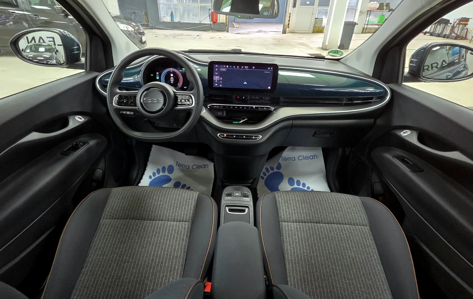 Fiat 500e 42KWh/3Врати/Long Range, снимка 11 - Автомобили и джипове - 54649077