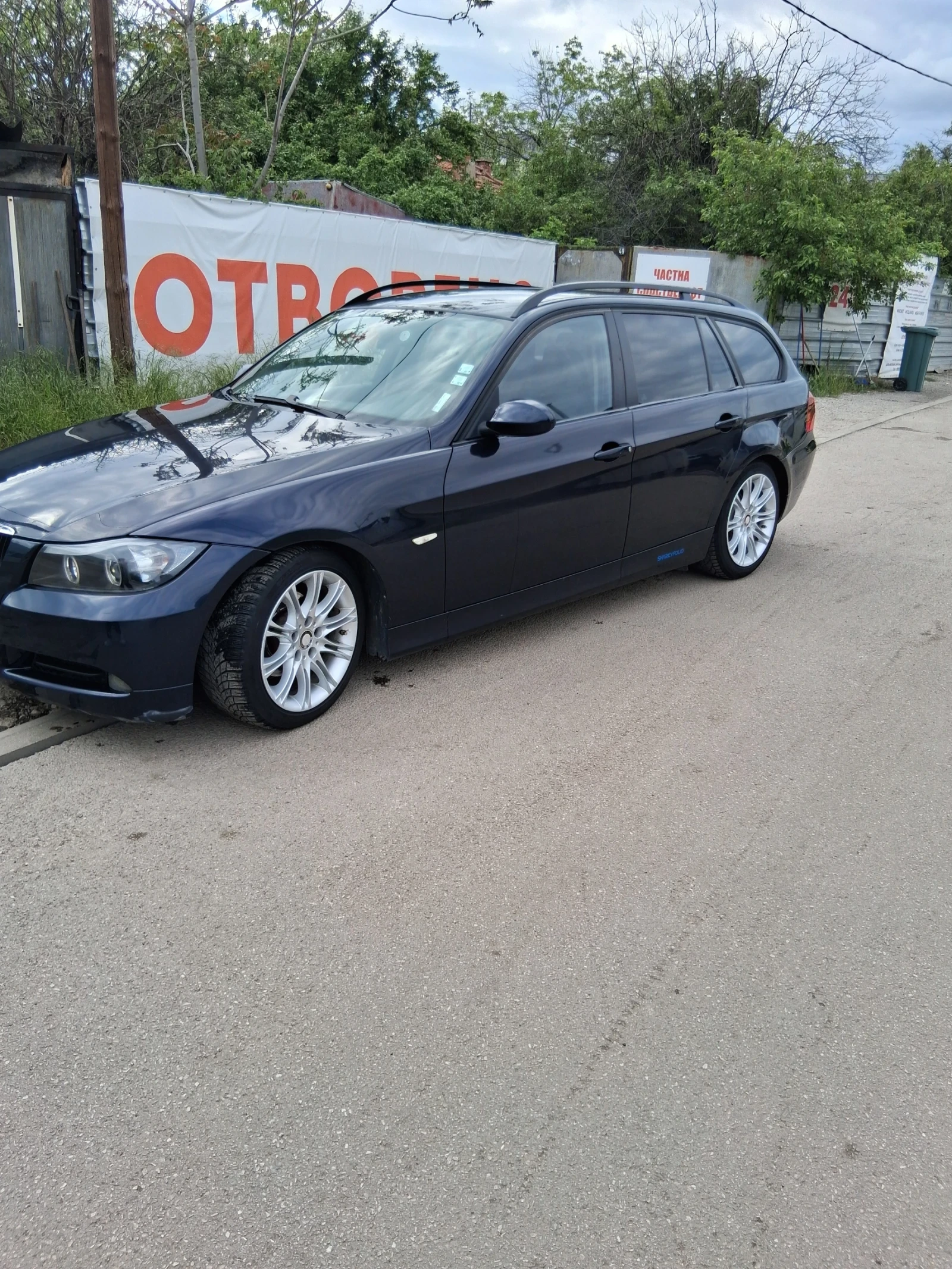 BMW 320