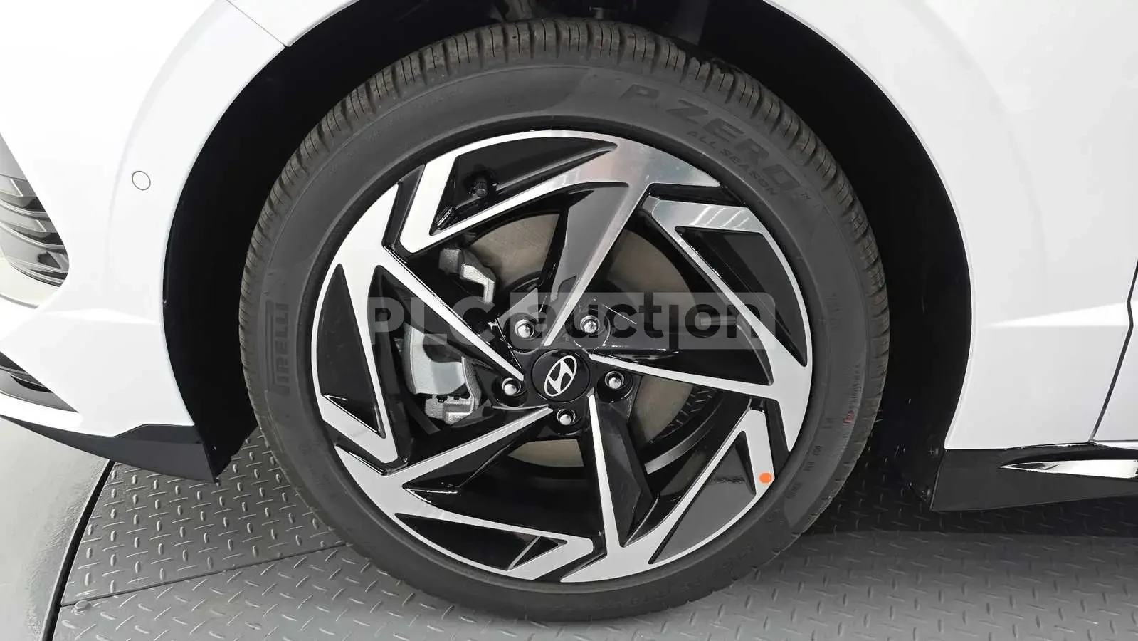 Hyundai Sonata 2.0 HYBRID| BOSE| 360 КАМЕРА| HEADS UP, снимка 17 - Автомобили и джипове - 54712470
