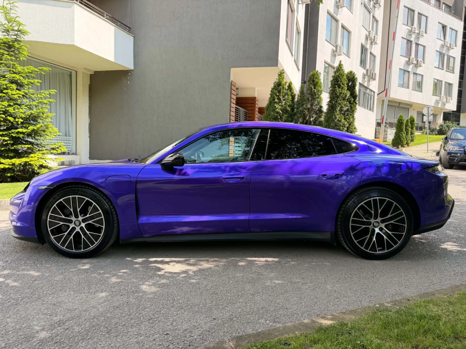Porsche Taycan, снимка 4 - Автомобили и джипове - 54883917