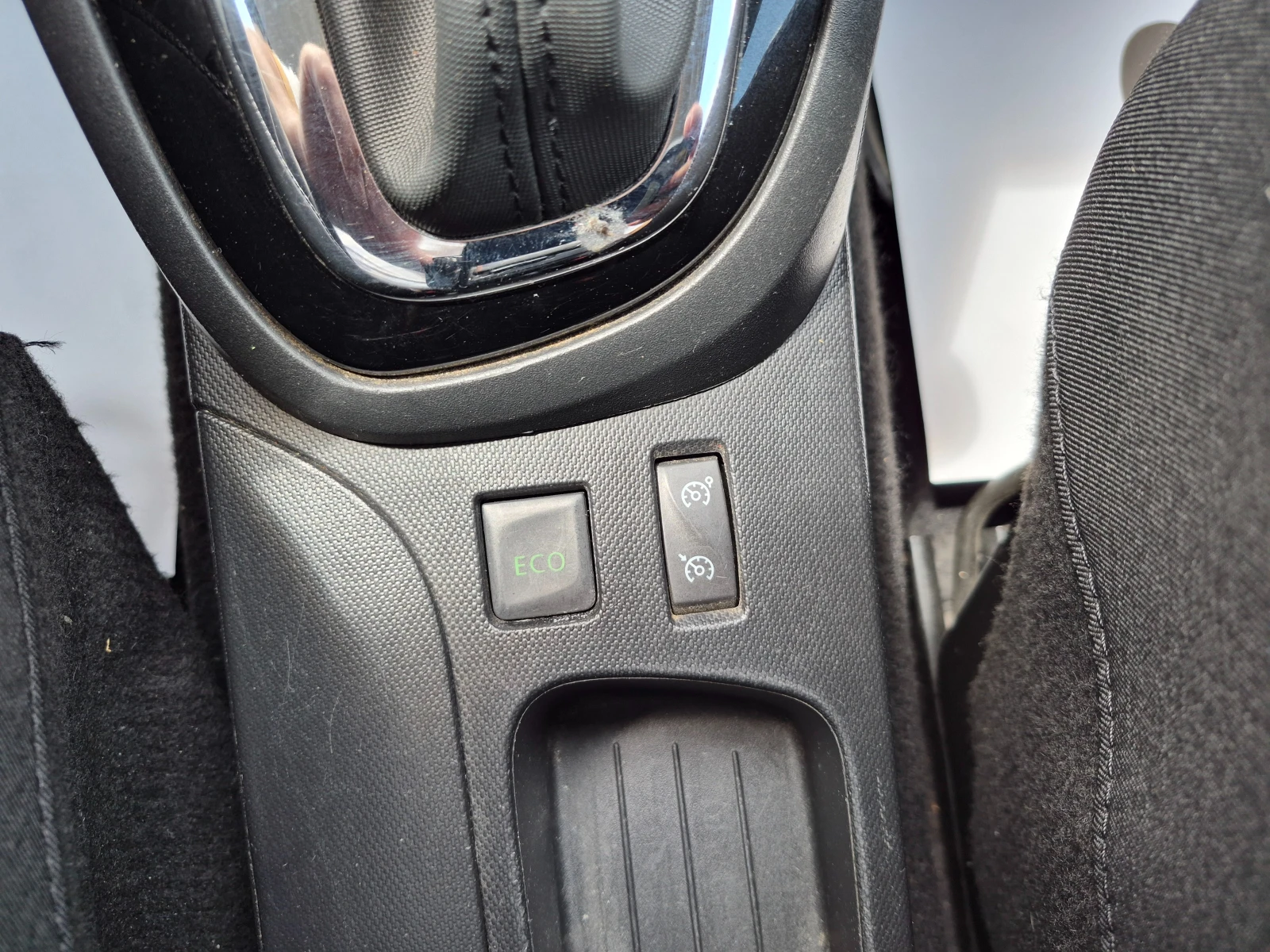 Renault Captur 1.5DCI АВТОМАТ, снимка 17 - Автомобили и джипове - 55011244