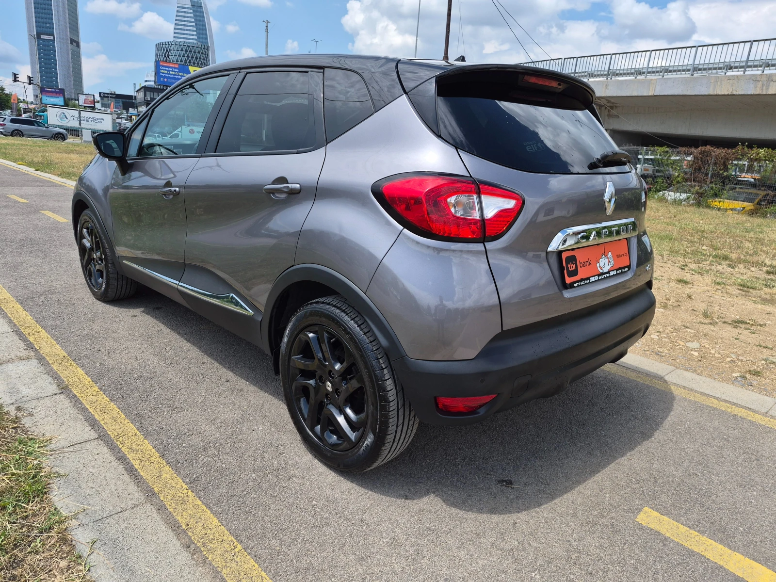 Renault Captur 1.5DCI АВТОМАТ, снимка 7 - Автомобили и джипове - 55011244