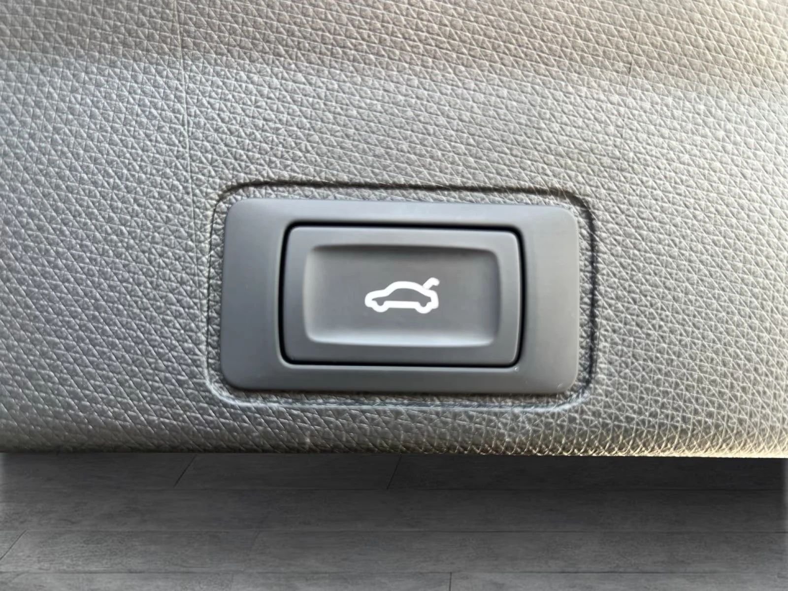 Cupra Terramar PHEV/204HP/HUD/360/NAVI/MEMO/CPLAY/580q, снимка 14 - Автомобили и джипове - 55596192
