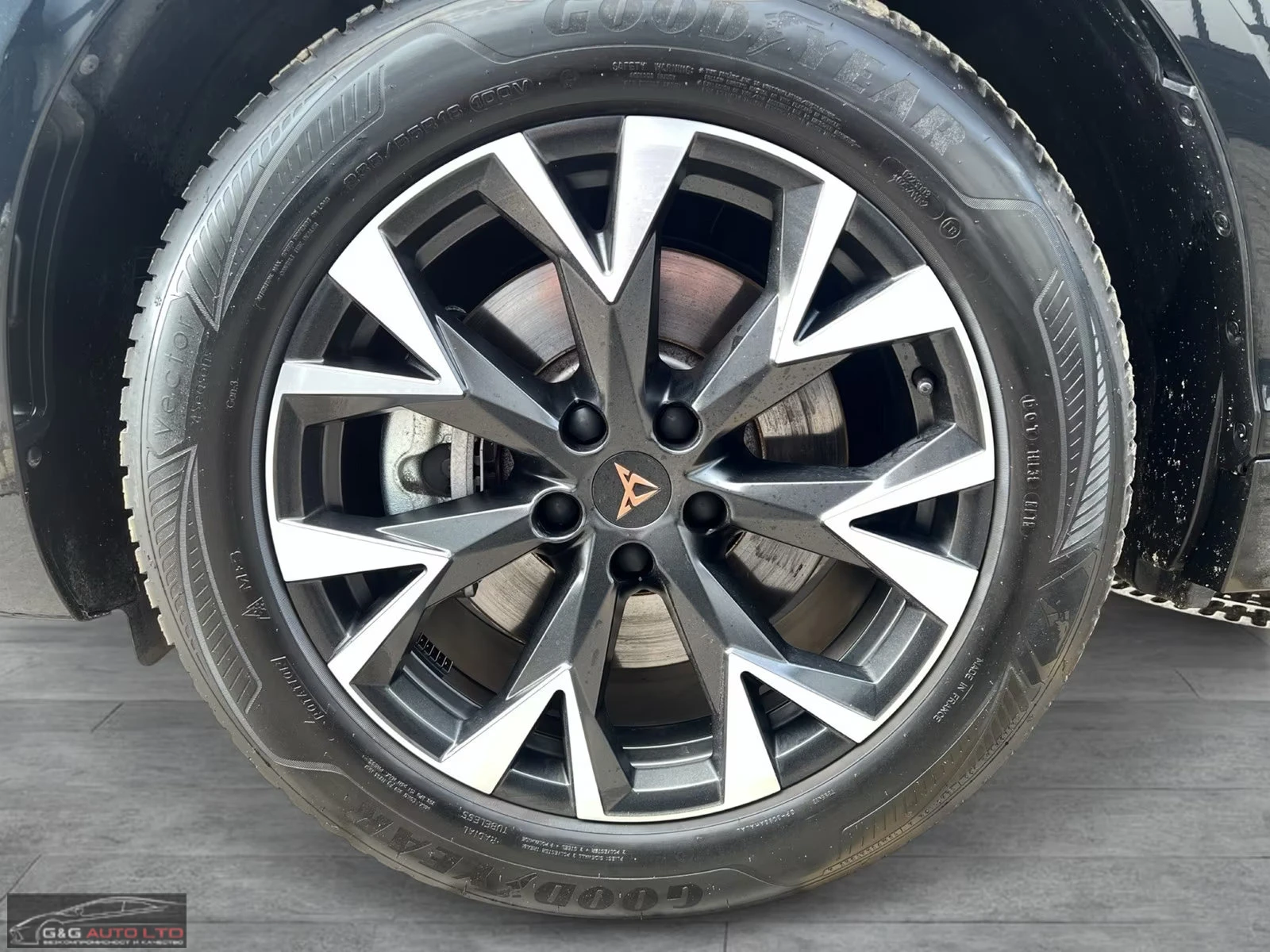Cupra Terramar PHEV/204HP/HUD/360/NAVI/MEMO/CPLAY/580q, снимка 15 - Автомобили и джипове - 55596192