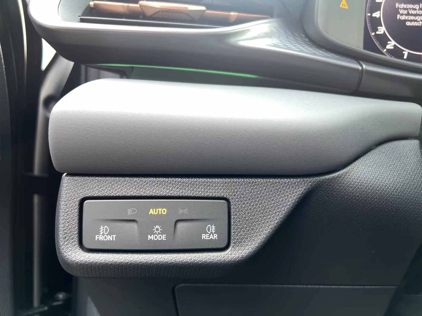 Cupra Terramar PHEV/204HP/HUD/360/NAVI/MEMO/CPLAY/580q, снимка 11 - Автомобили и джипове - 55596192